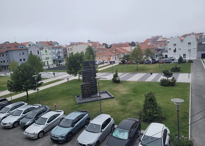 Centro 117 M2 Proximo * 阿威罗